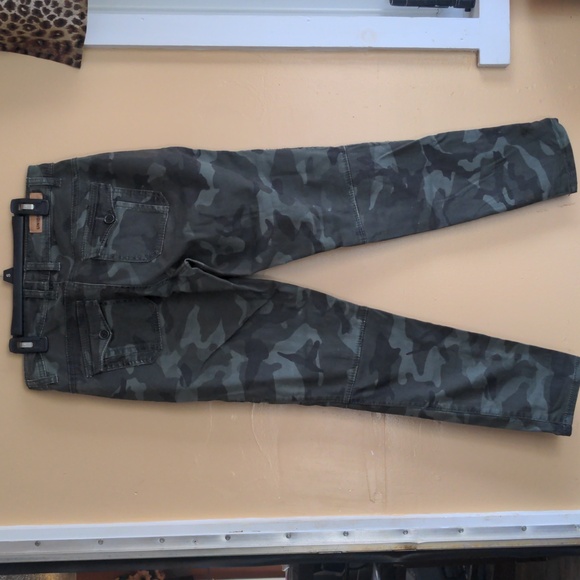 EUC UNION CAMO PANTS - Picture 2 of 10